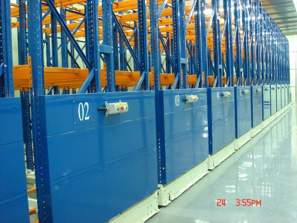 千騰倉儲設備 | 倉儲設備,物料架,移動櫃 - 重量型電動移動儲櫃